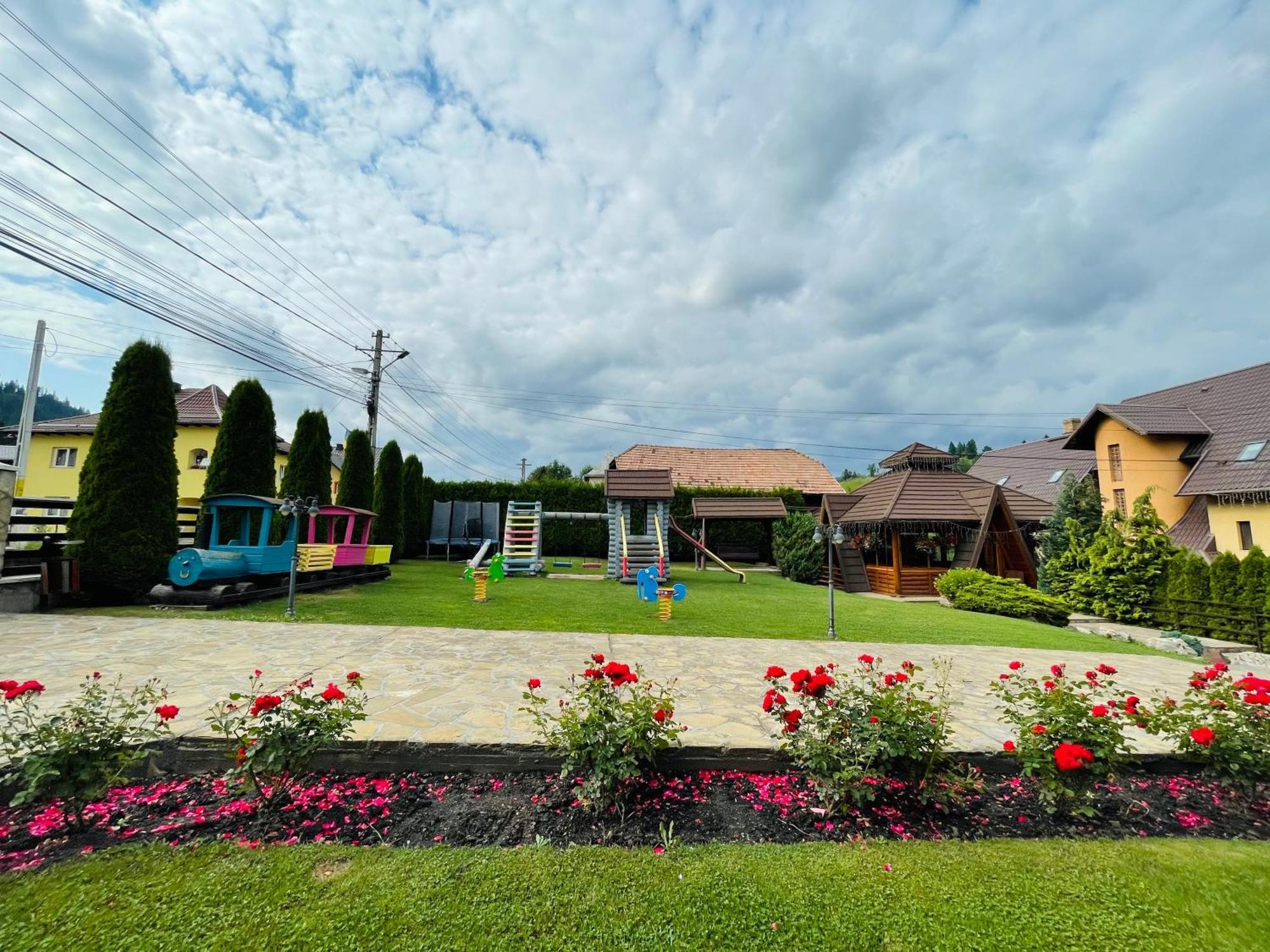 Hotel Dor De Munte Sadova  Zewnętrze zdjęcie